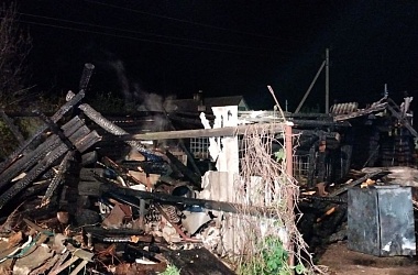 Фото: Пожар хозяйственной постройки в аг. Новый Двор
