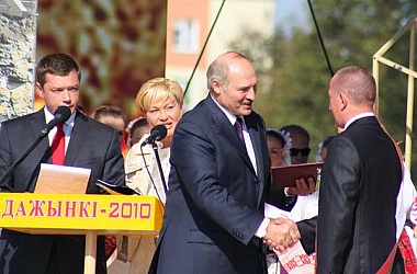 Фото: Дожинки 2010. Лида.