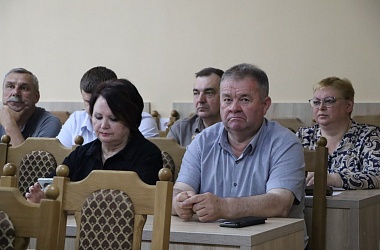 Фото: Вопрос наведения порядка на земле обсудили в Свислочи