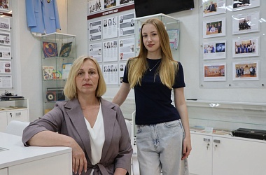 Фото: 100 баллов – за усердие. У выпускницы гимназии №1 имени Паши Василенко Полины Рудоминой 100-балльный сертификат на ЦТ по обществоведению