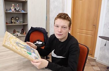 Фото: Сегодня – День инвалидов Республики Беларусь. История Егора Романчука, который живёт с тяжелым диагнозом
