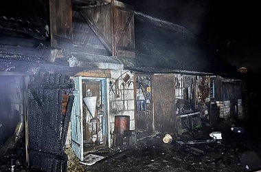 Фото: В Свислочи горела хозяйственная постройка