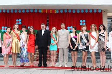 Фото: Бал выпускной –  вечер прощальный