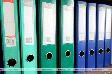 Фото: Лукашенко подписал указ о продлении на 3 месяца срока действия документов и справок