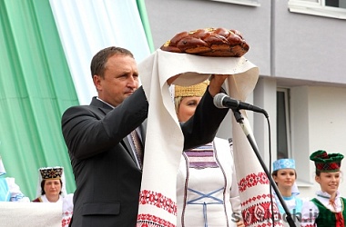 Фото: Слава караваю,  слава трудолюбивым рукам!