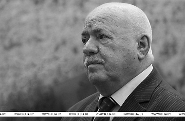 Фото: Александр Лукашенко направил соболезнование в связи со смертью народного писателя Николая Чергинца
