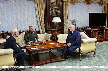 Фото: Александр Лукашенко о предстоящих военных учениях с Россией: ни на кого нападать не собираемся