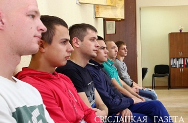 Фото: Успешной службы, призывник