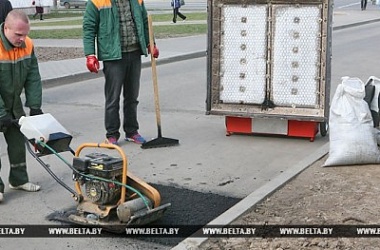 Фото: В Беларуси в 2018-2019 годах отремонтируют 7 тысяч километров местных дорог