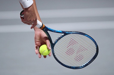 Фото: Azarenka eases to Australian Open round two