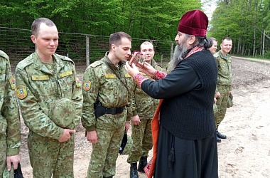 Фото: На границе прошел крестный ход 