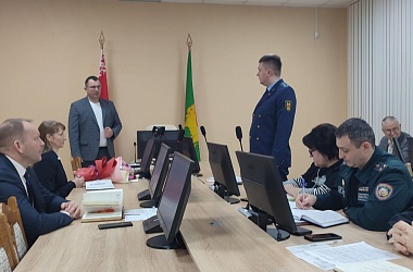 Фото: На планерке у председателя райисполкома: «Новые кадры, сев яровых, благоустройство»