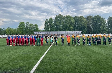 Фото: Сегодня на городском стадионе в Мостах играли команды ФК «Свислочь» и ФК «Мосты»