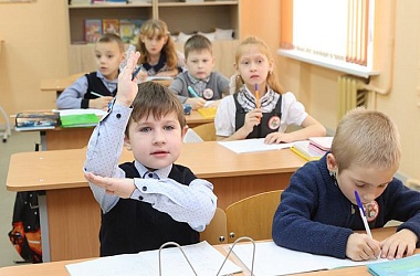 Фото: Со следующего учебного года в Беларуси введут второй элемент школьной формы